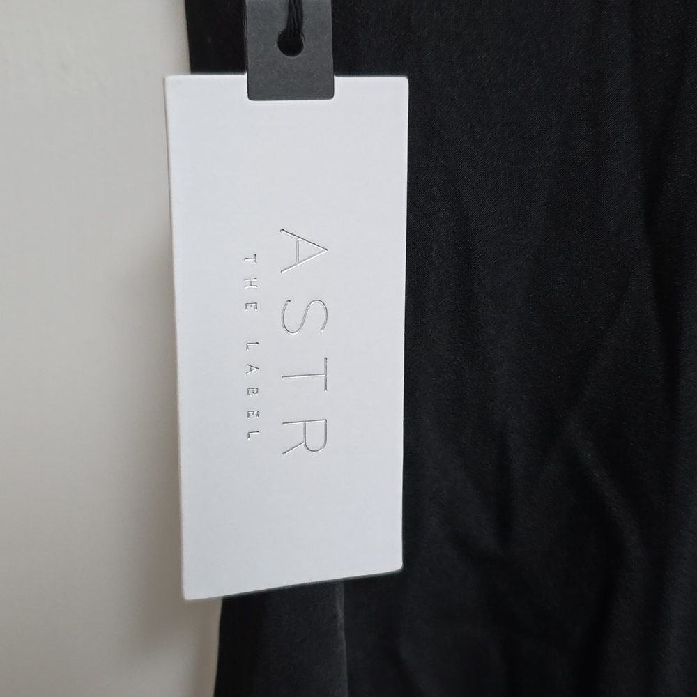 ASTR THE LABEL Gaia Midi Dress - Picture 9 of 13